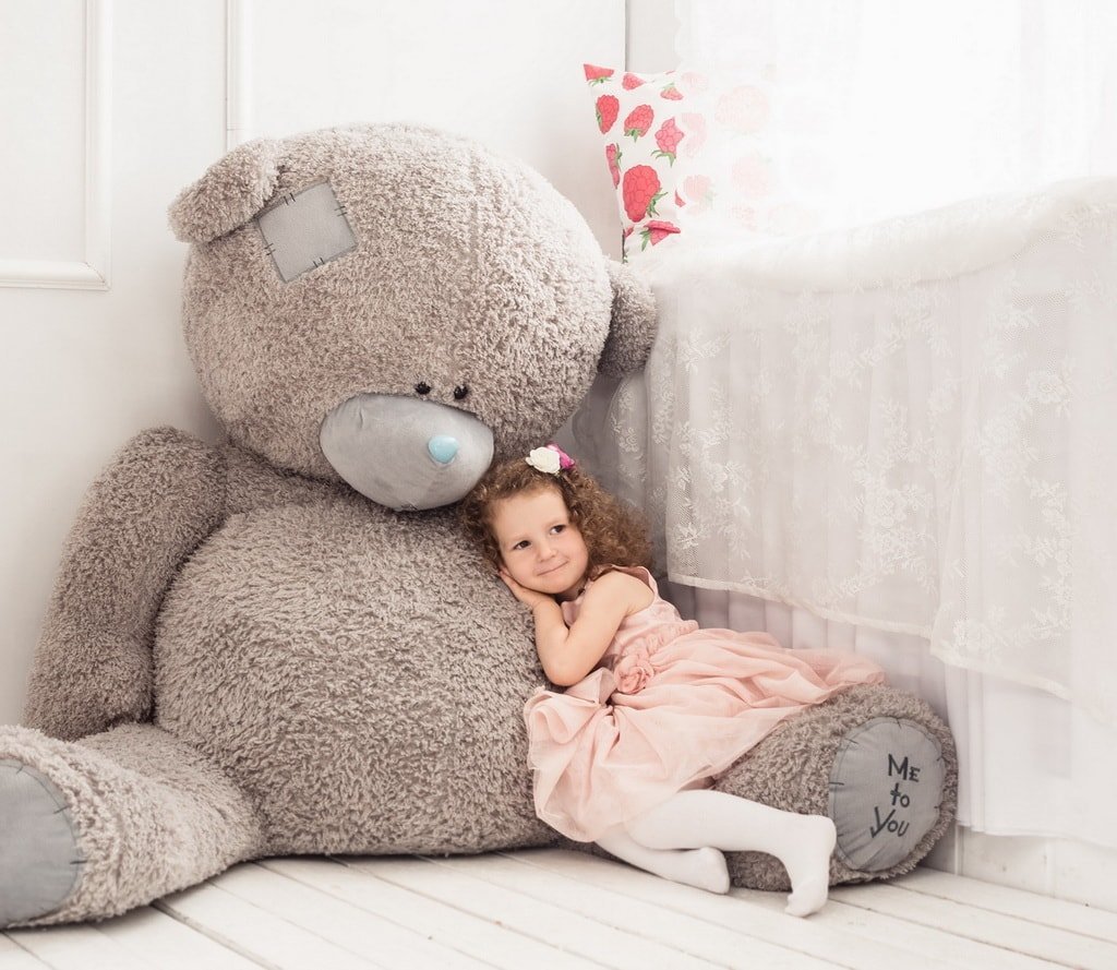 Много игрушек для детей