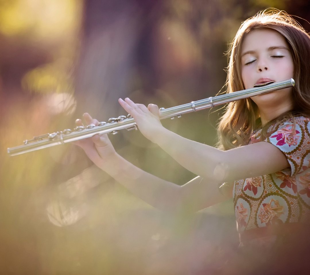 Девушка со свирелью