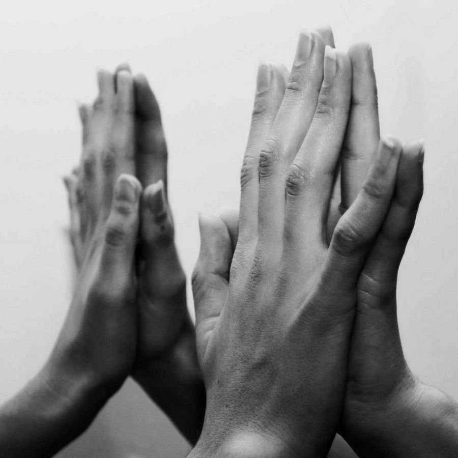 Волонтерское движение фон