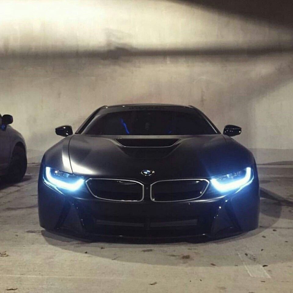 Крутая машина БМВ черная