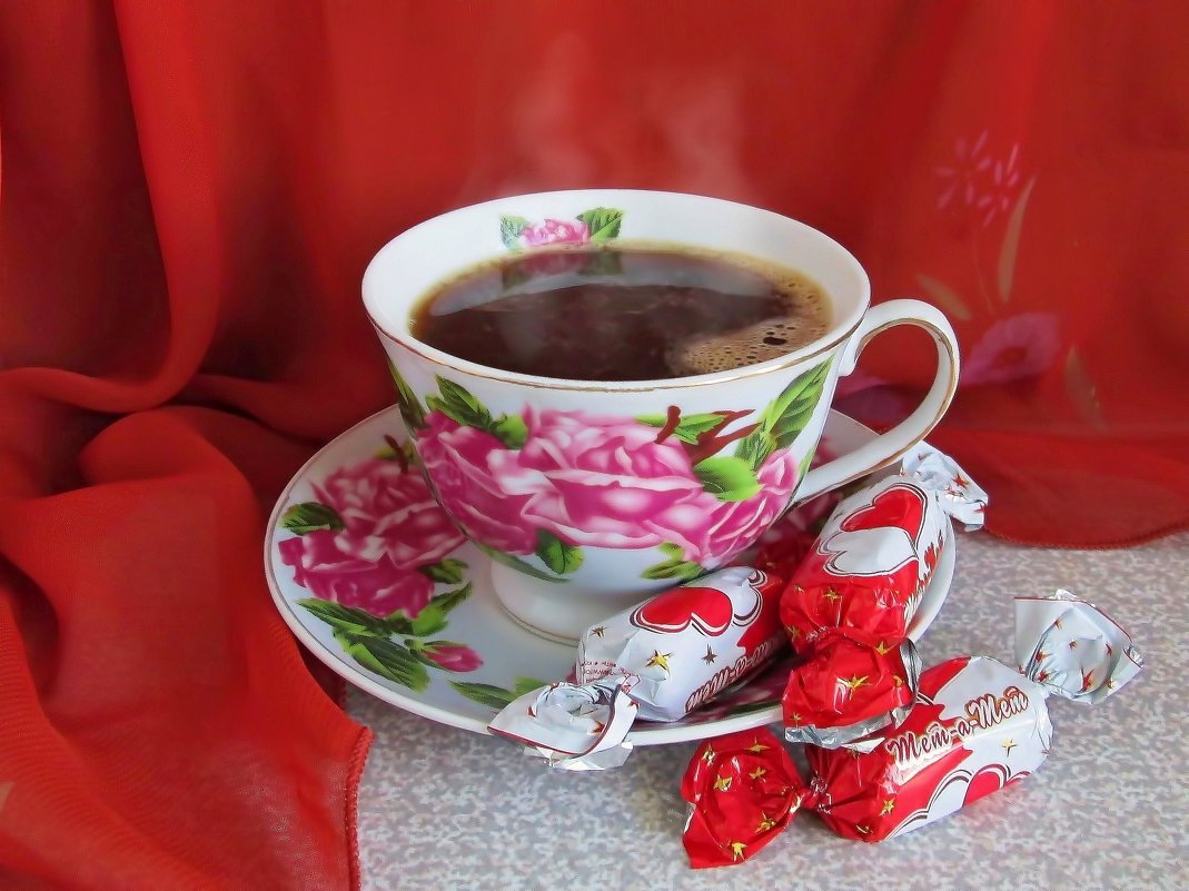 Чай с конфетами