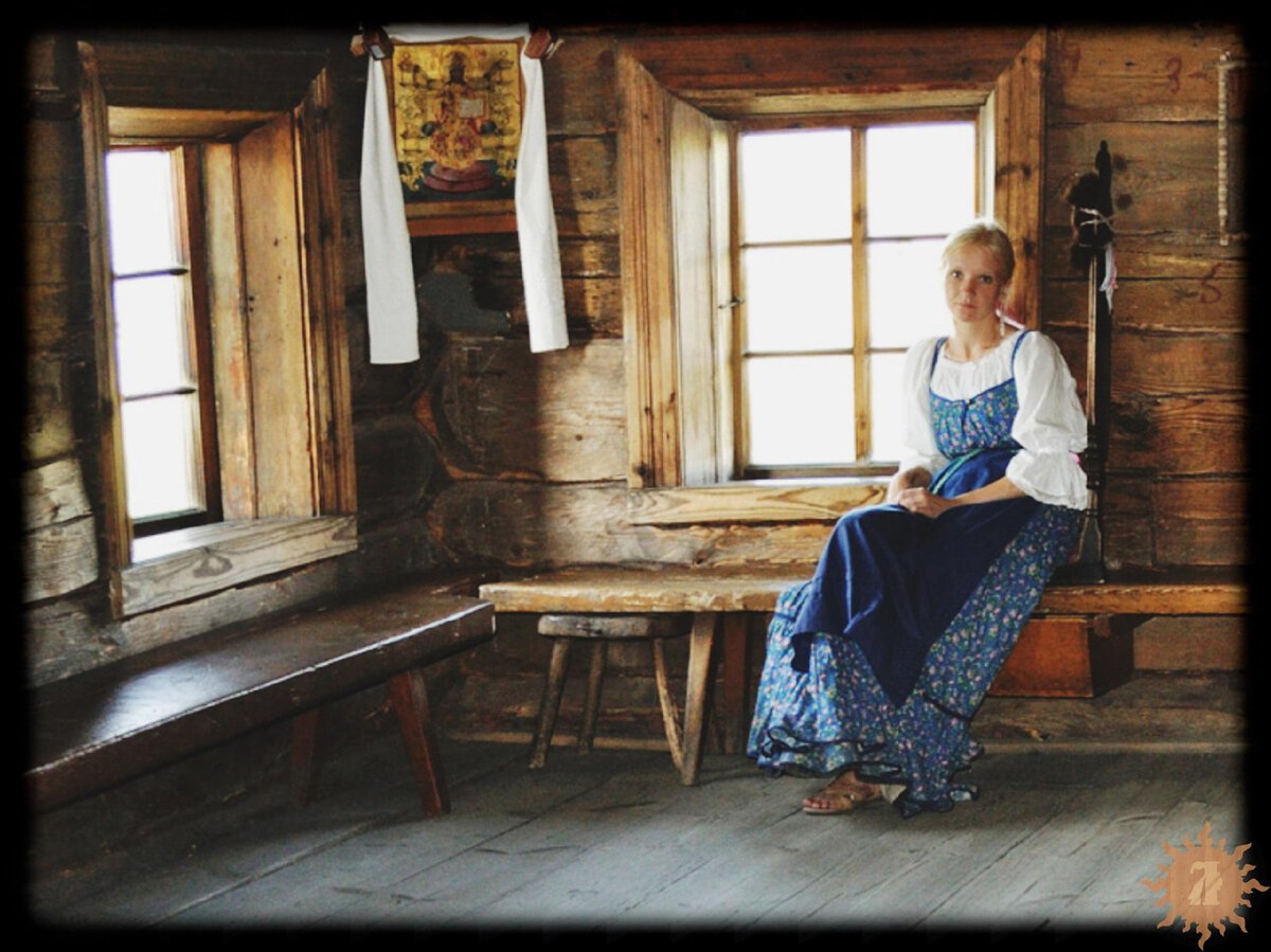 Окно в деревенской избе