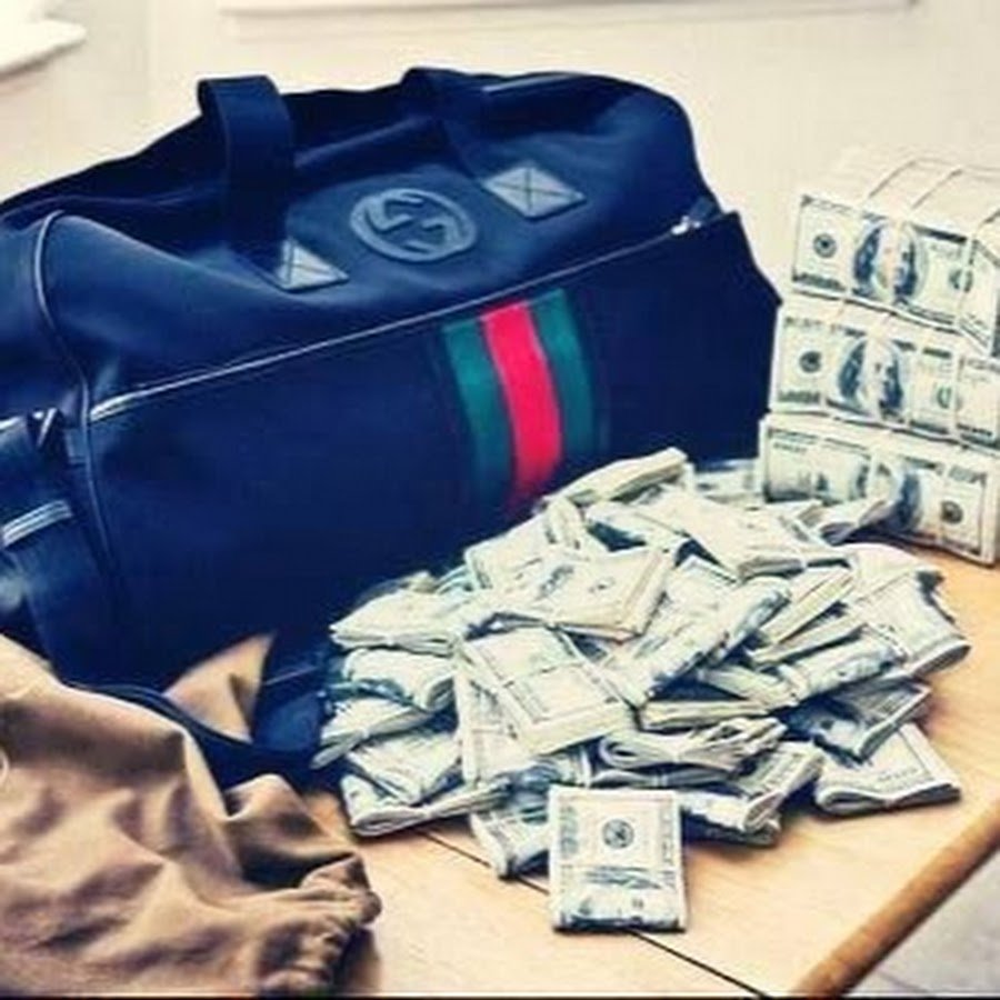 Сумка с долларами