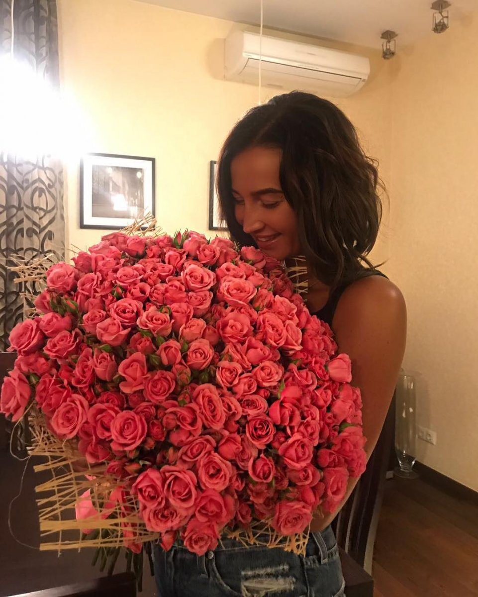 Красивое селфи с цветами