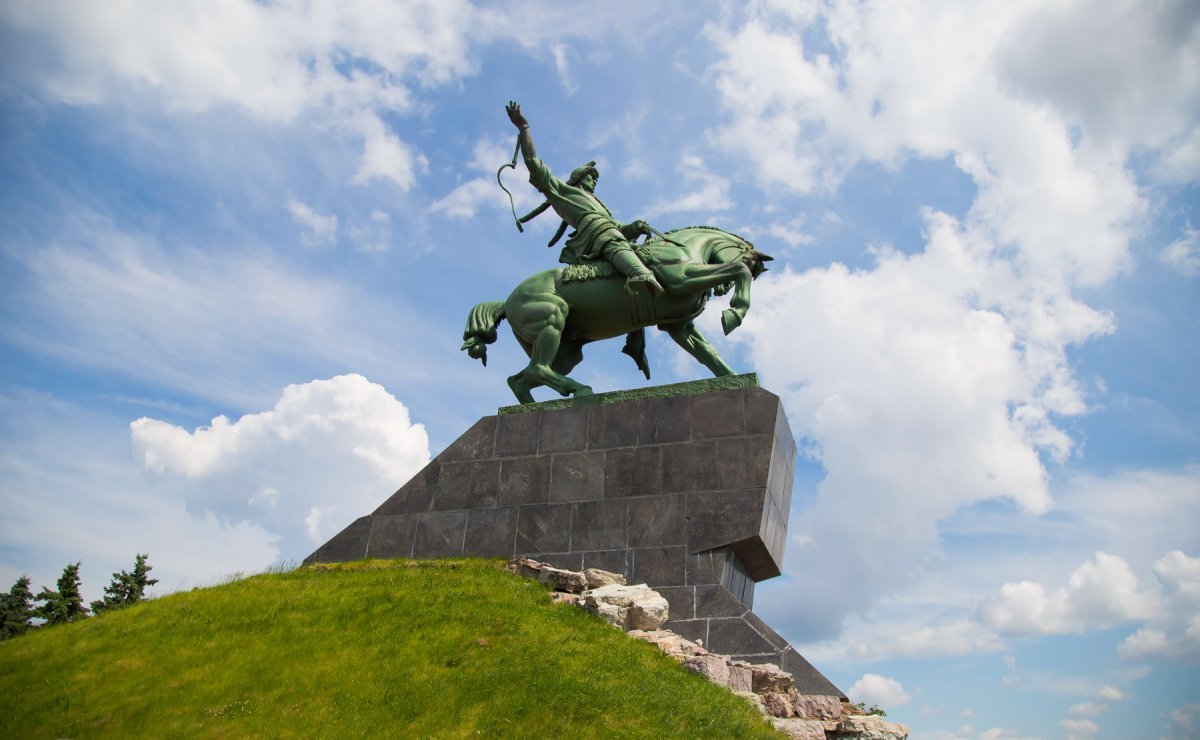 Конная статуя Салавата Юлаева