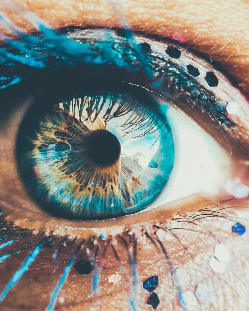 Цветные глаза