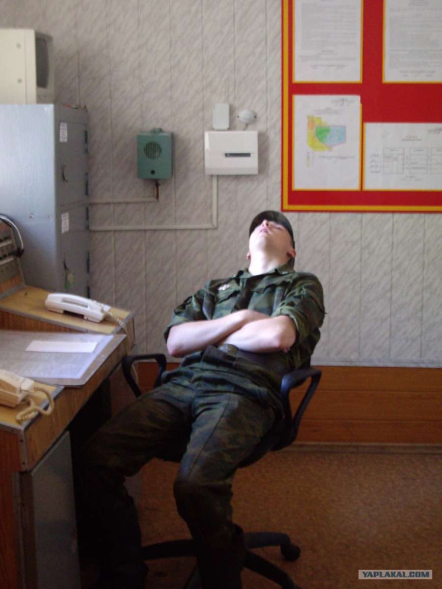 Открытка поздравление с окончанием отпуска