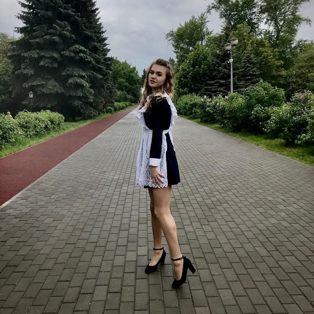 Красивые выпускницы