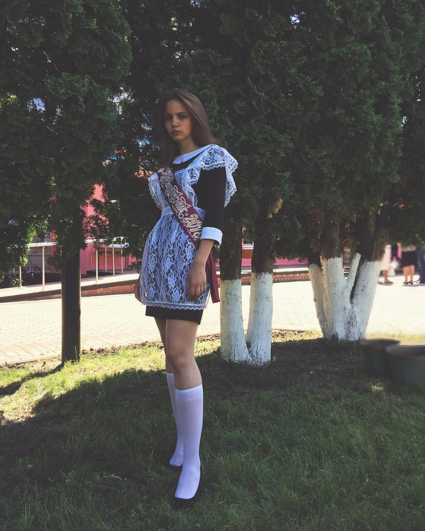 Девушки в школе