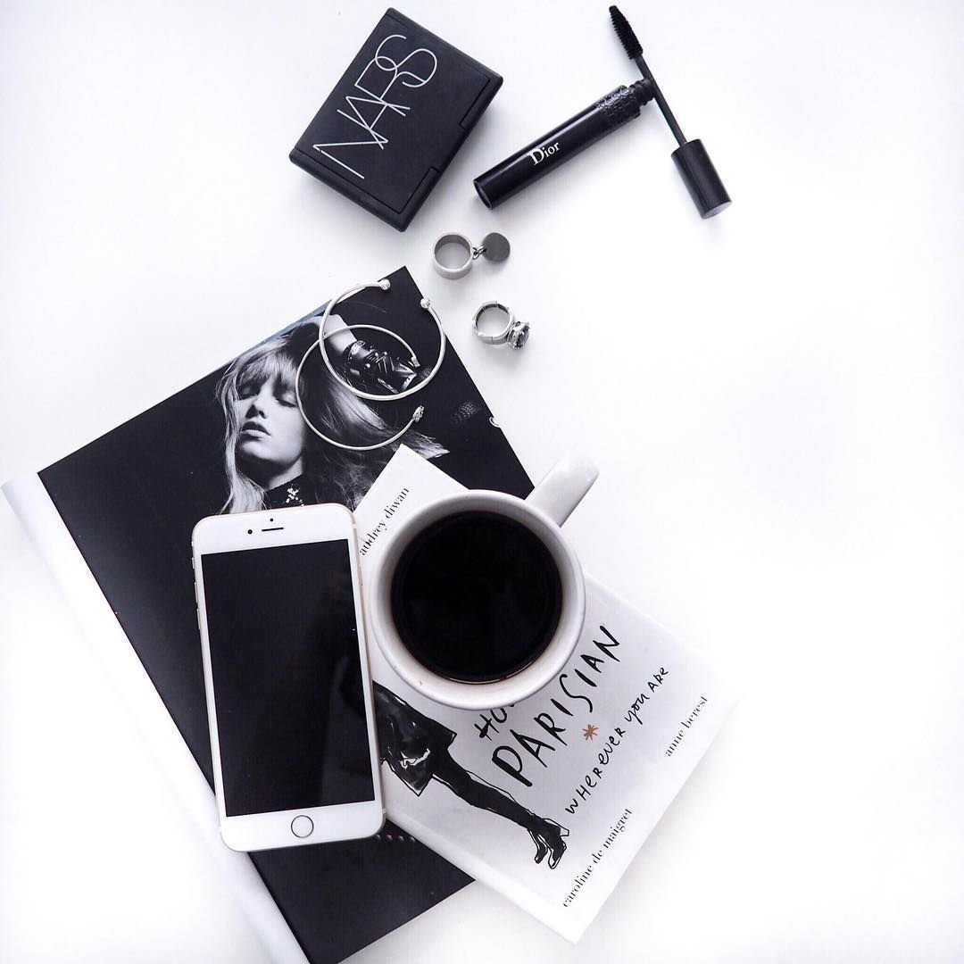 Эстетичные в черно белом стиле