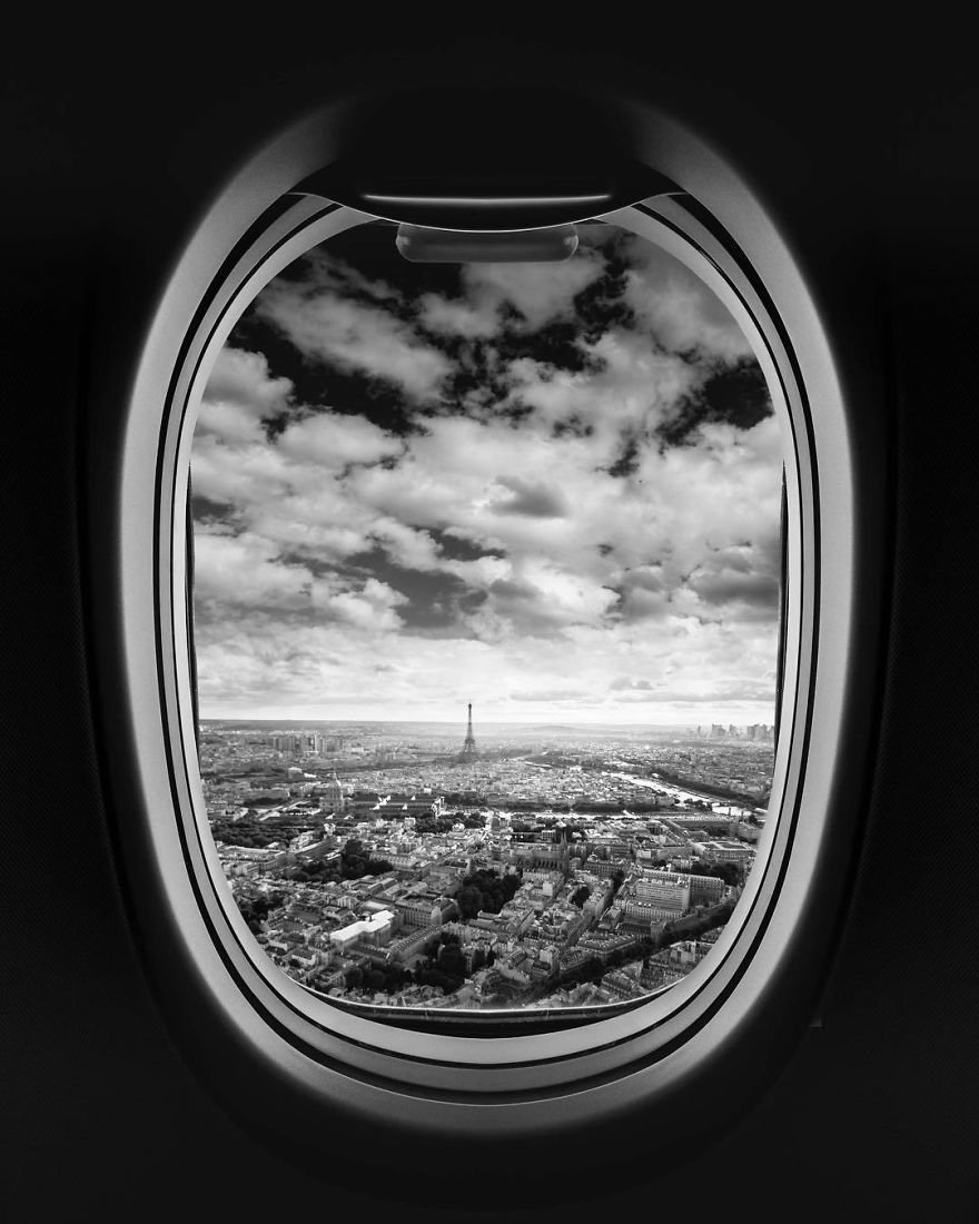 Иллюминатор самолета