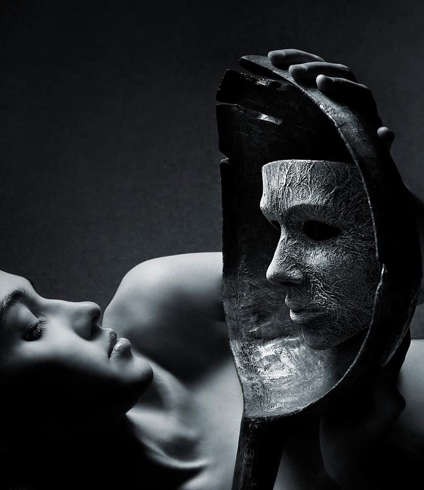 Социальные маски человека