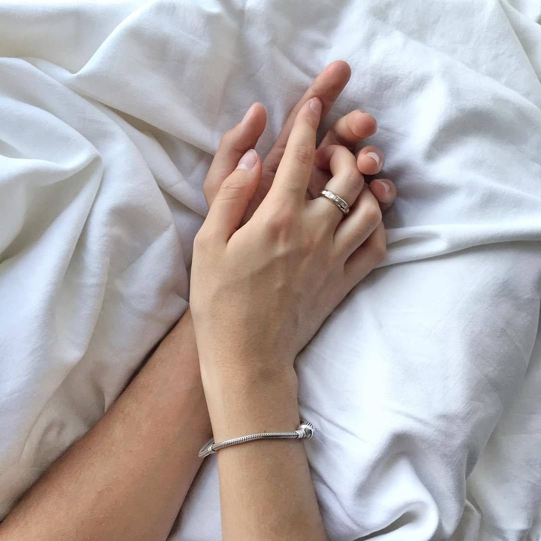 Переплетенные руки