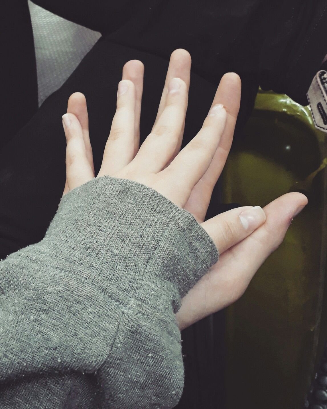 Руки пары Эстетика