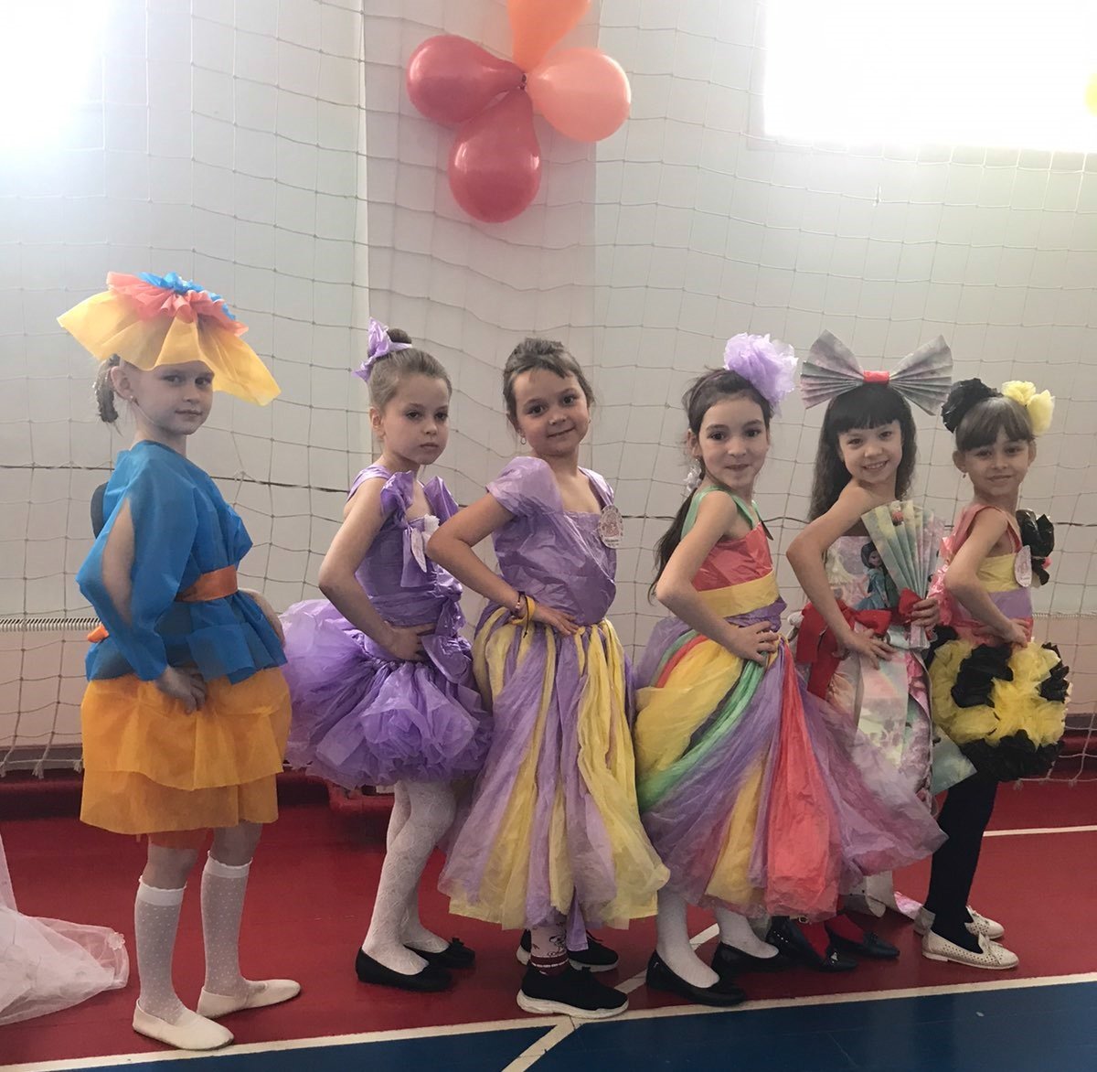 Девочка в классе