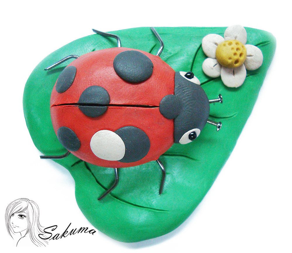 Божья коровка из коробки