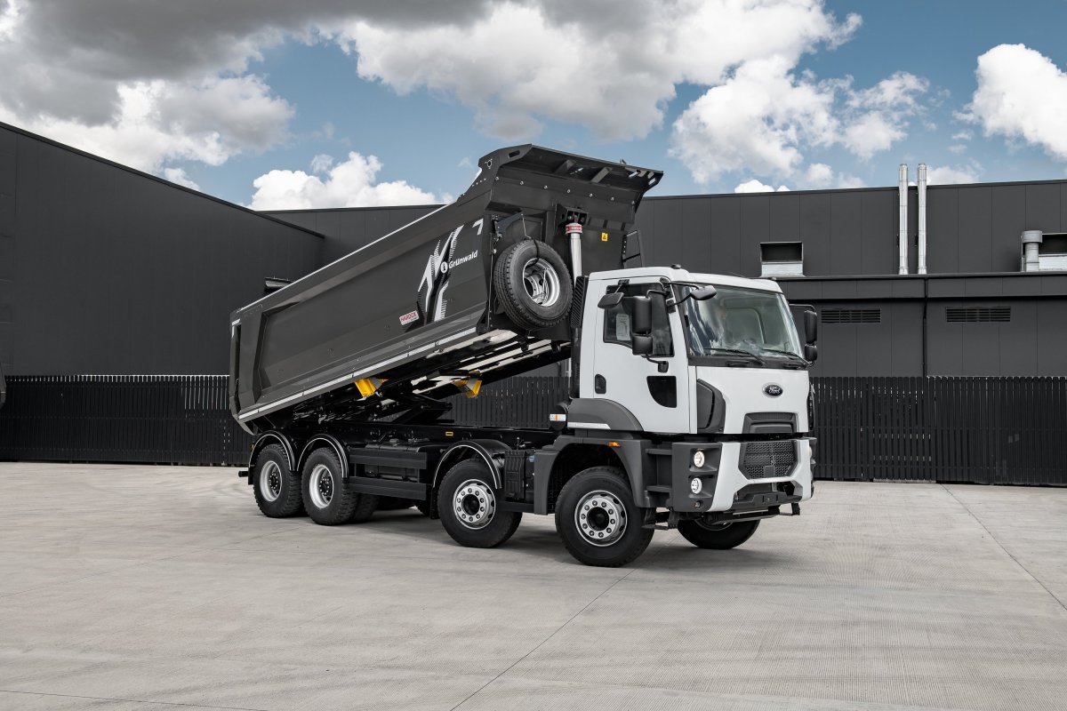 Грузовик Мерседеснц Актрос