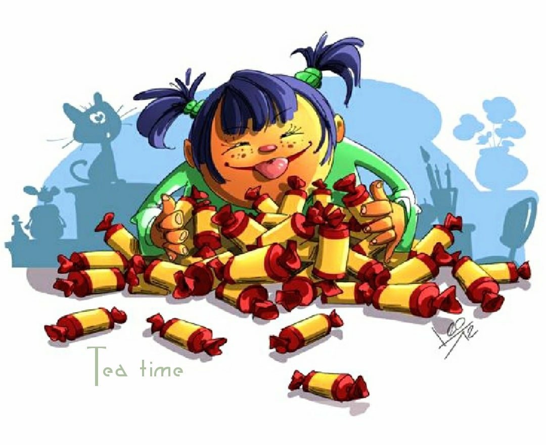 Мальчики дерутся за игрушку