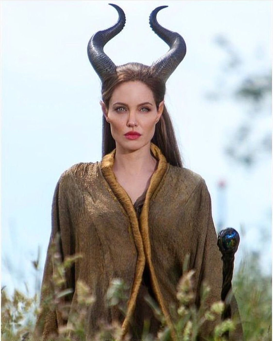 Малефисента надпись