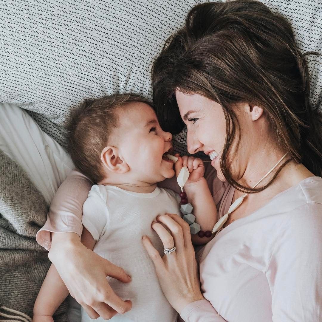 Милые дети с мамами