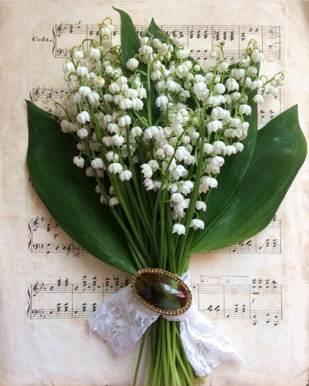 Букет невесты из ландышей r645
