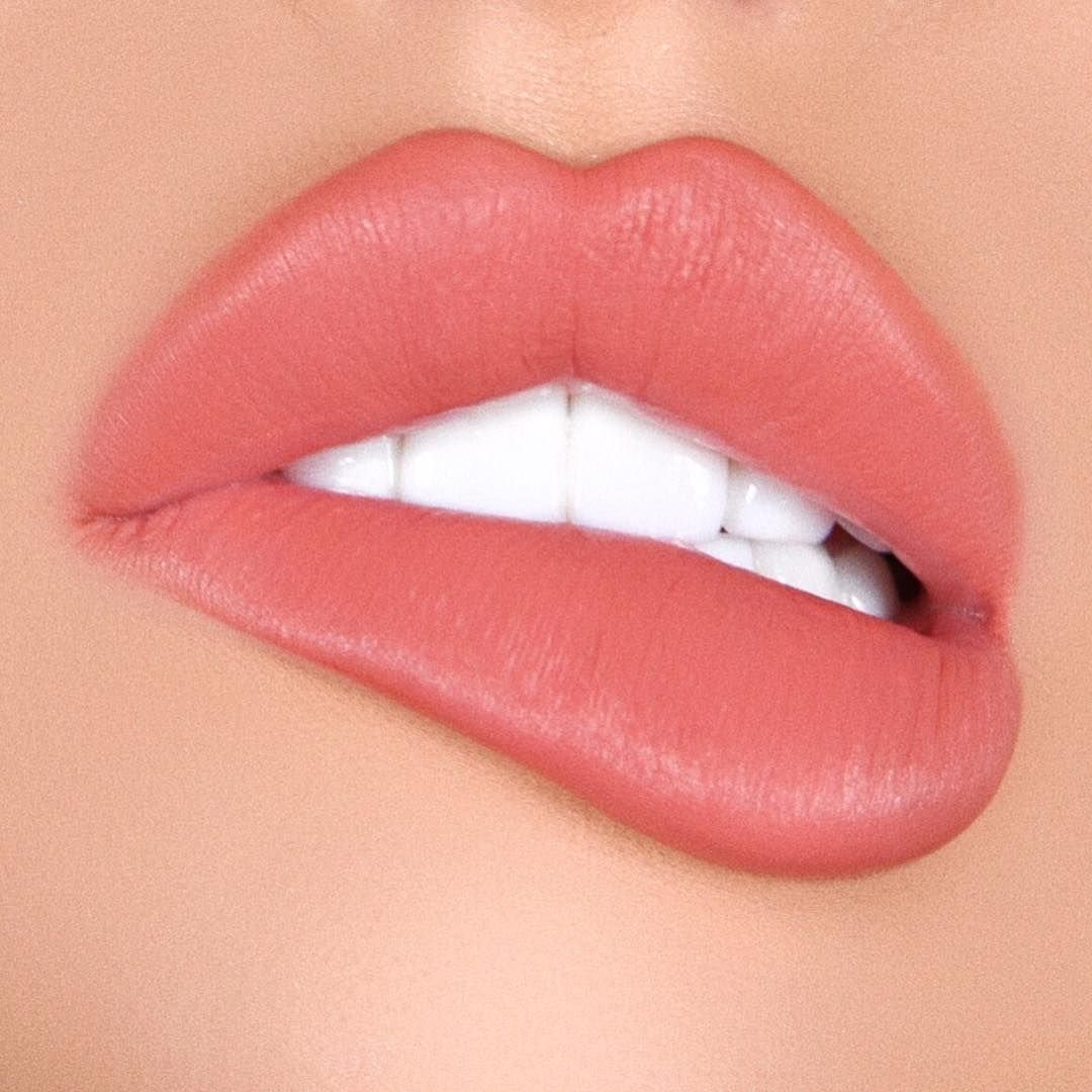 Розовые губы Эстетика