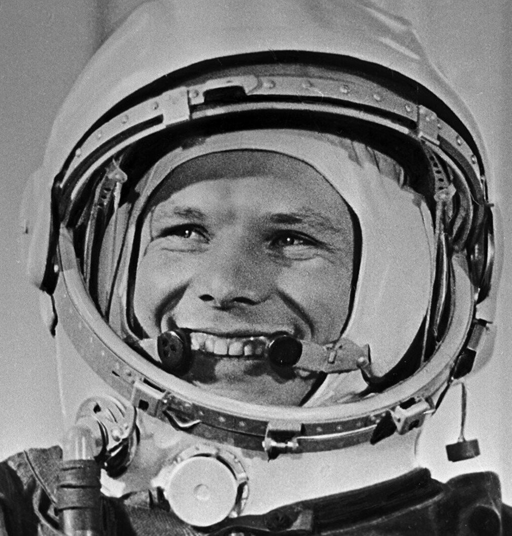 Юрий Гагарин космонавт