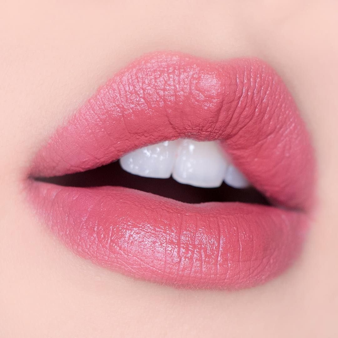 Губы Эстетика