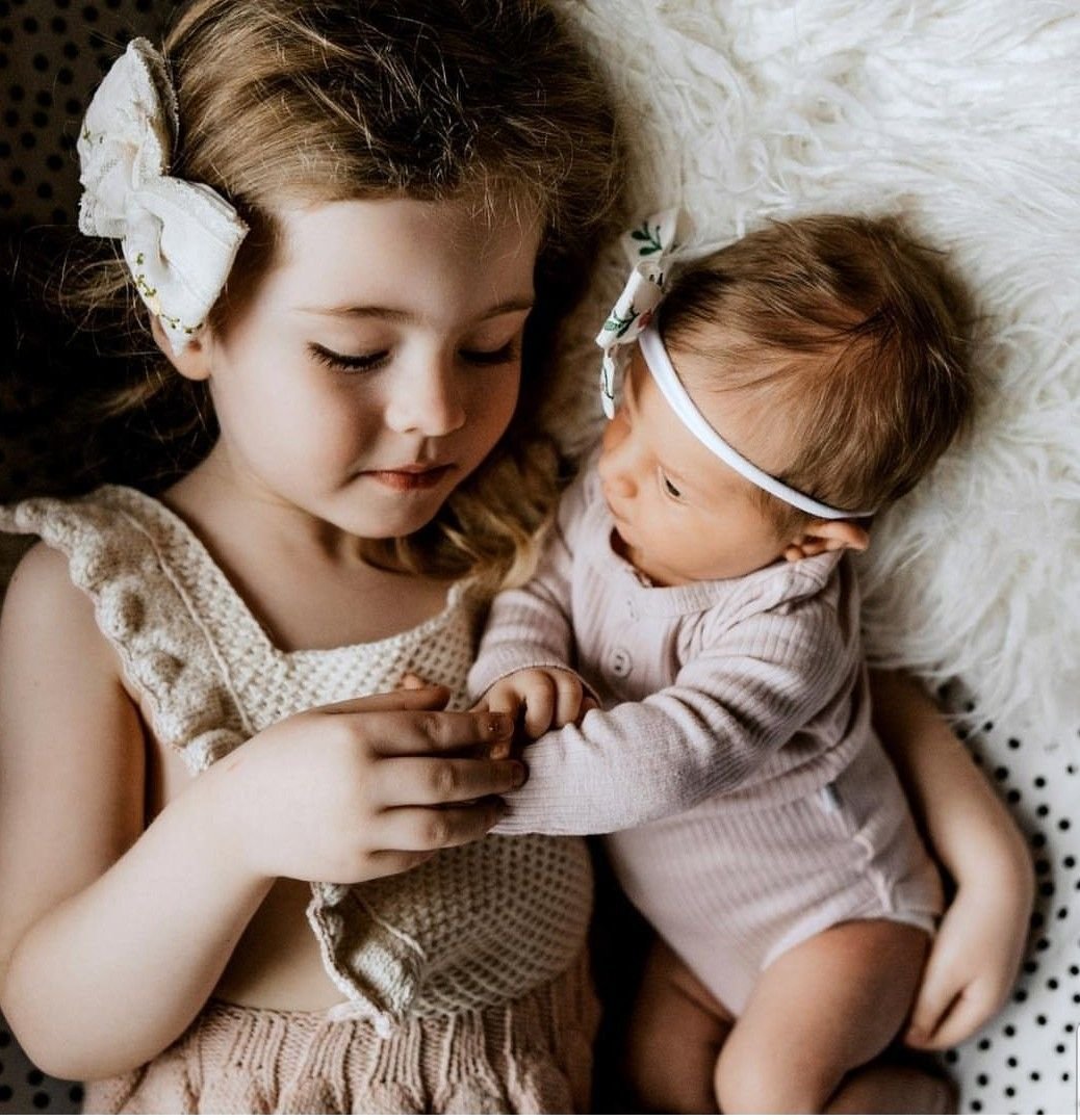 Фотосессия двух сестричек