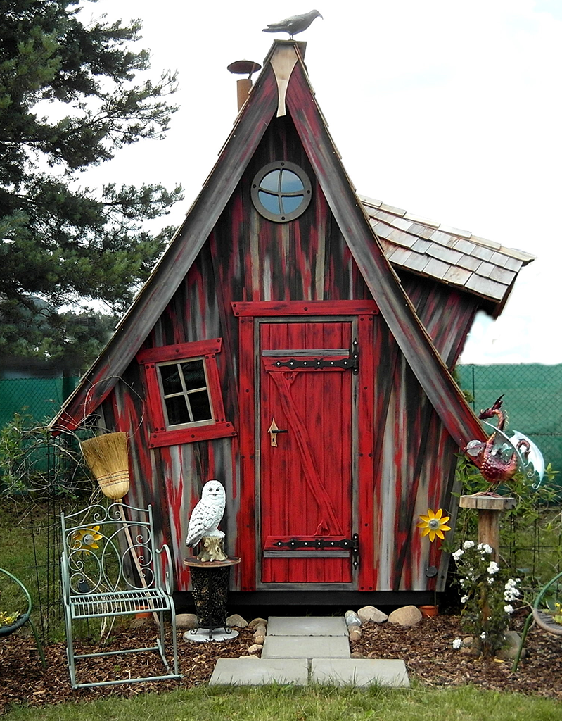 Оригинальный дачный туалет