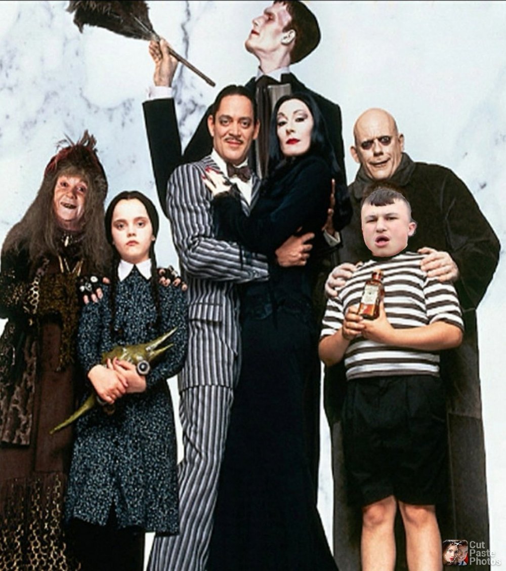 Семейка Аддамс мальчик