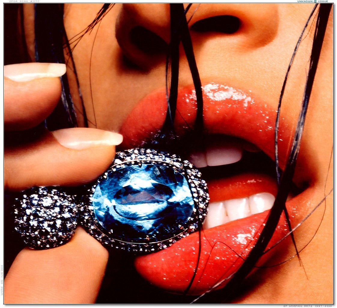 Камни драгоценные в губах