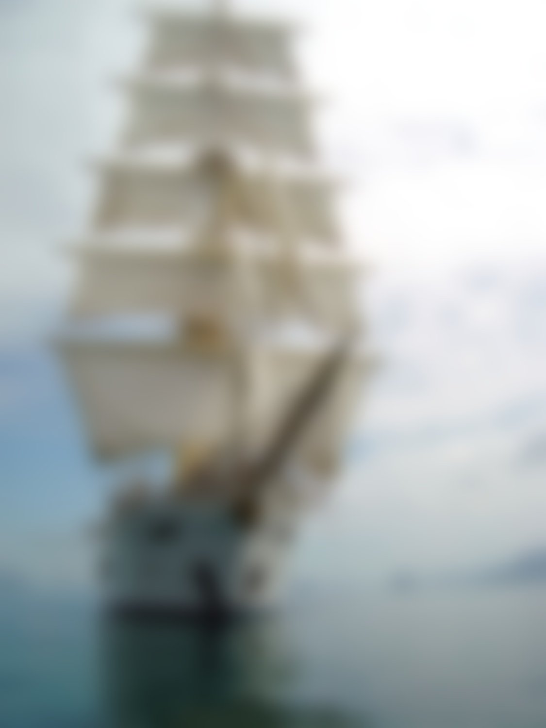 Анимация корабль плывет по морю