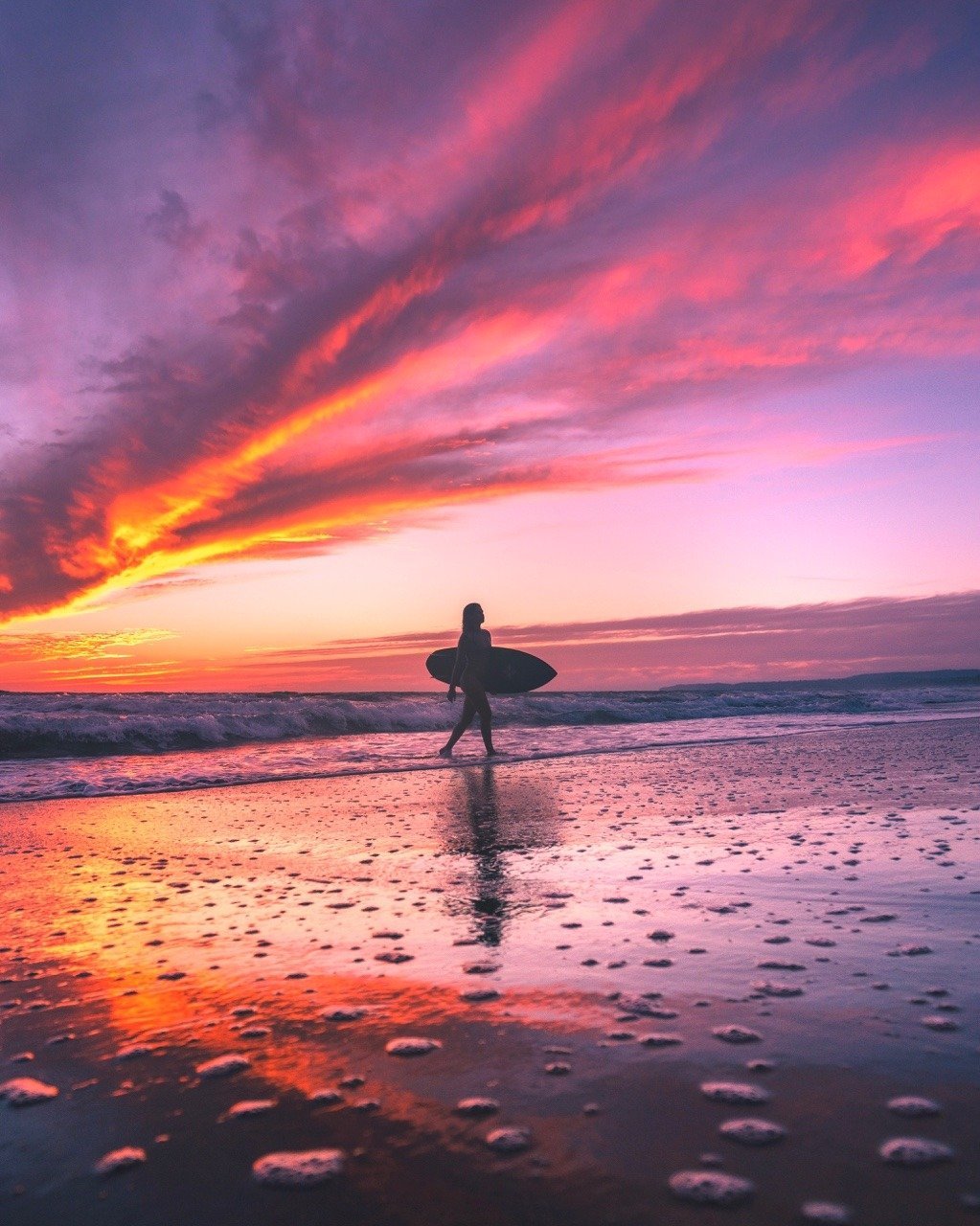 Девушка на закате