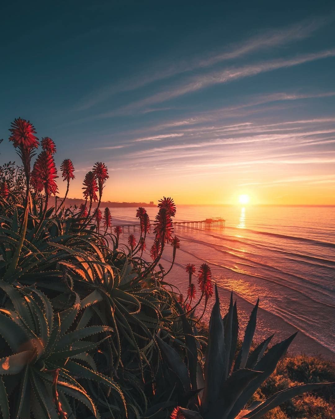 Рассвет на море