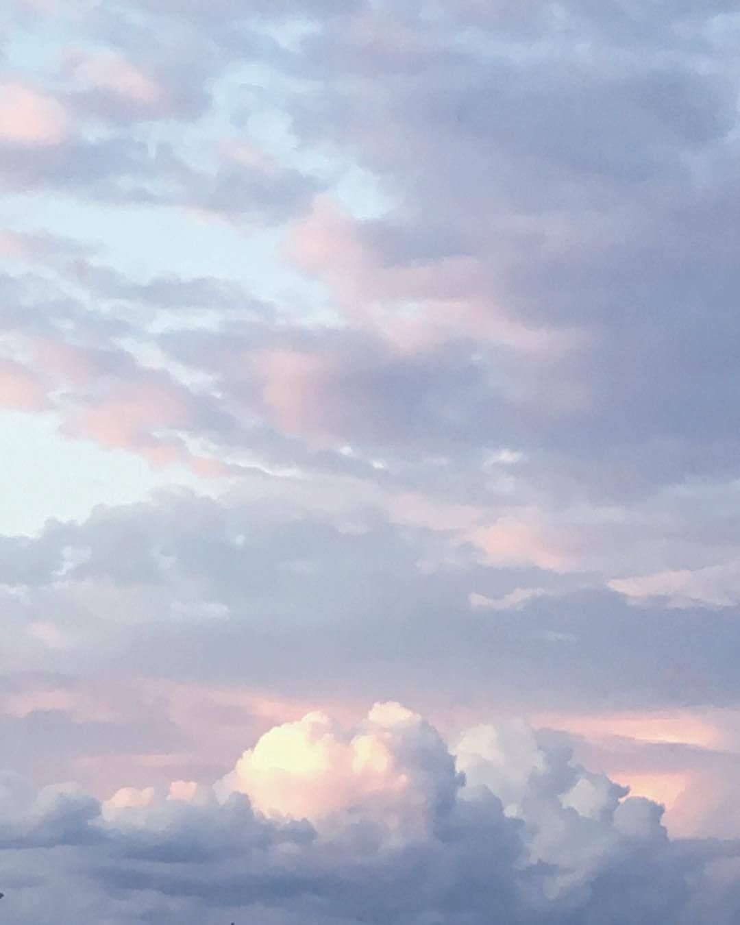 Небо в пастельных тонах