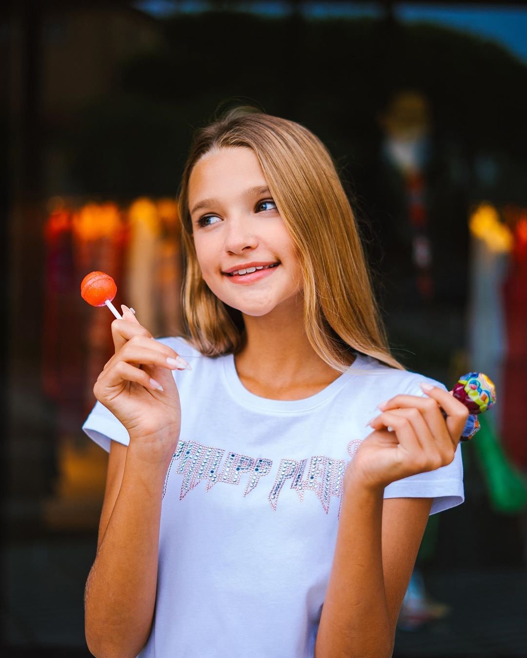 Лиза Анохина