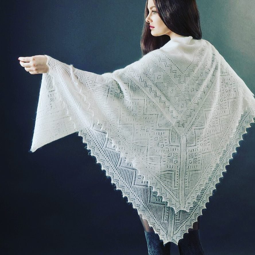 Пуховый платок подарок