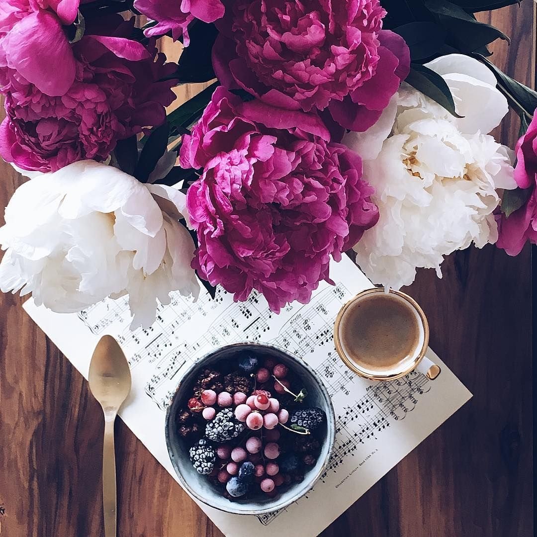 Кофе шоколад пионы