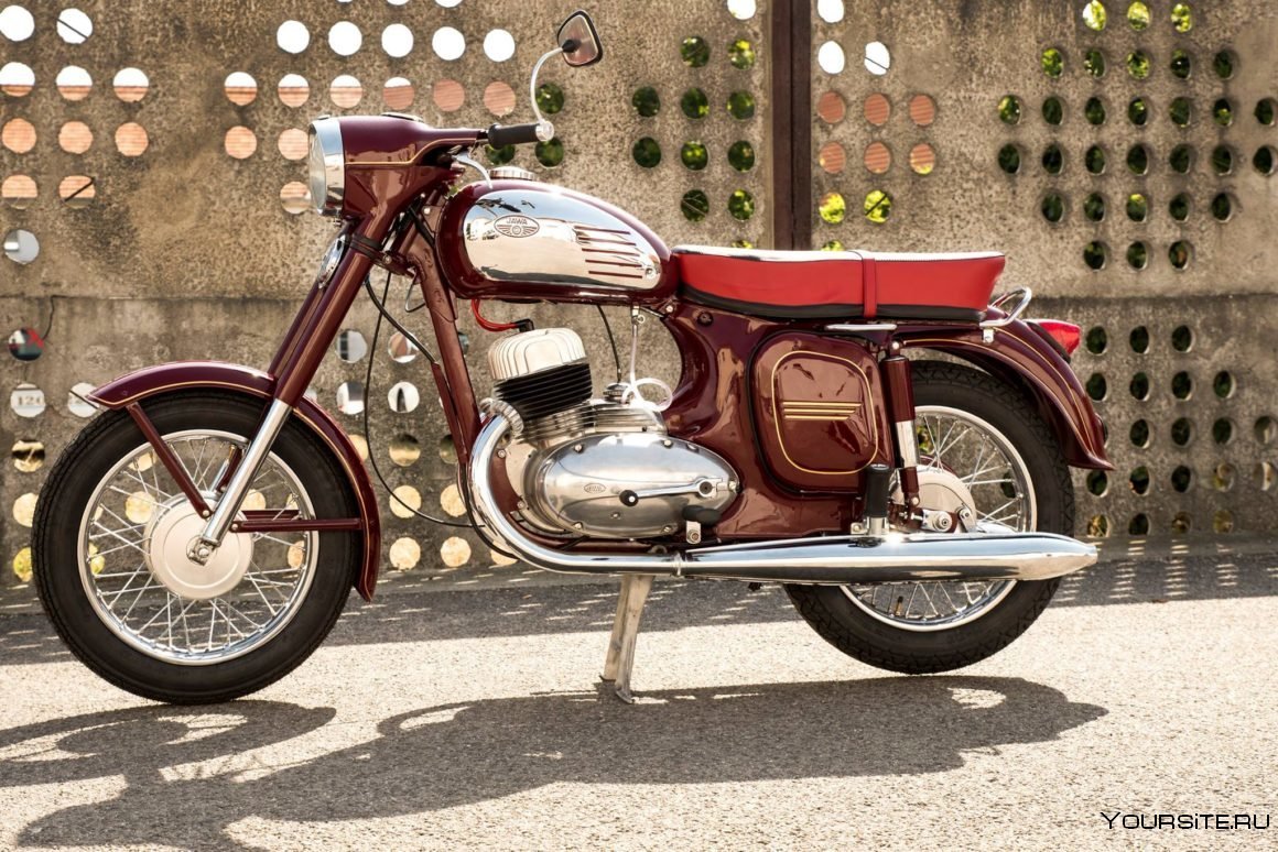 Мотоцикл Ява 250 старушка