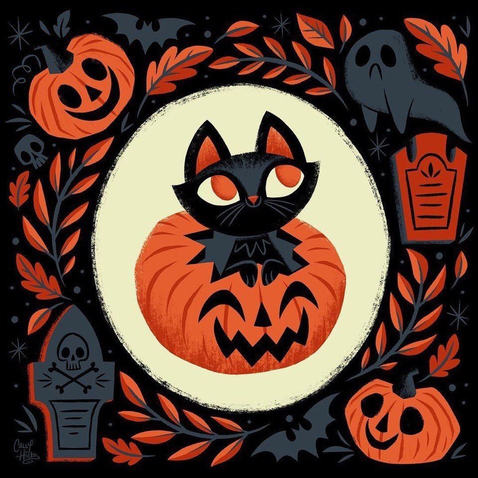 Котенок с венком на голове