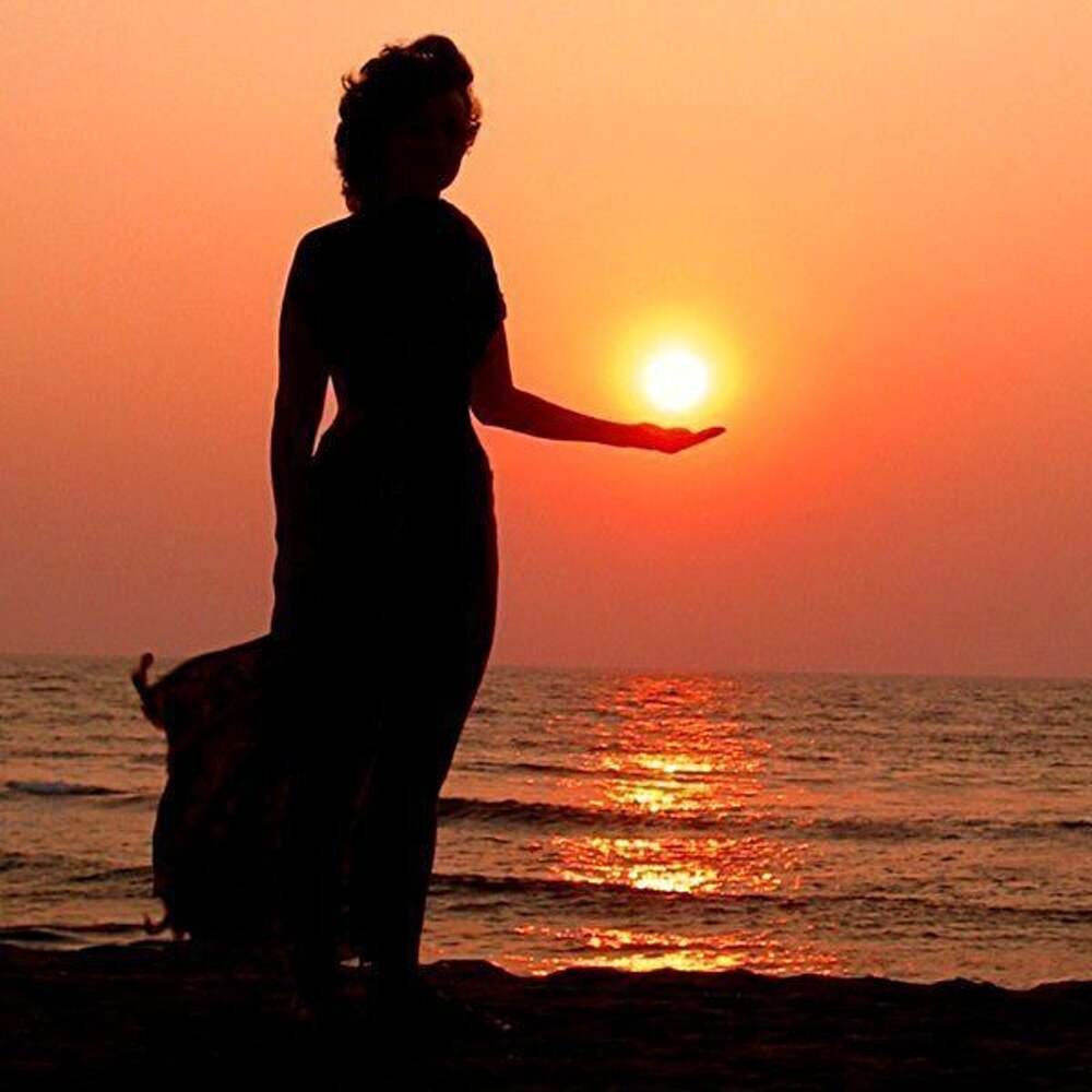 Море солнце женщина