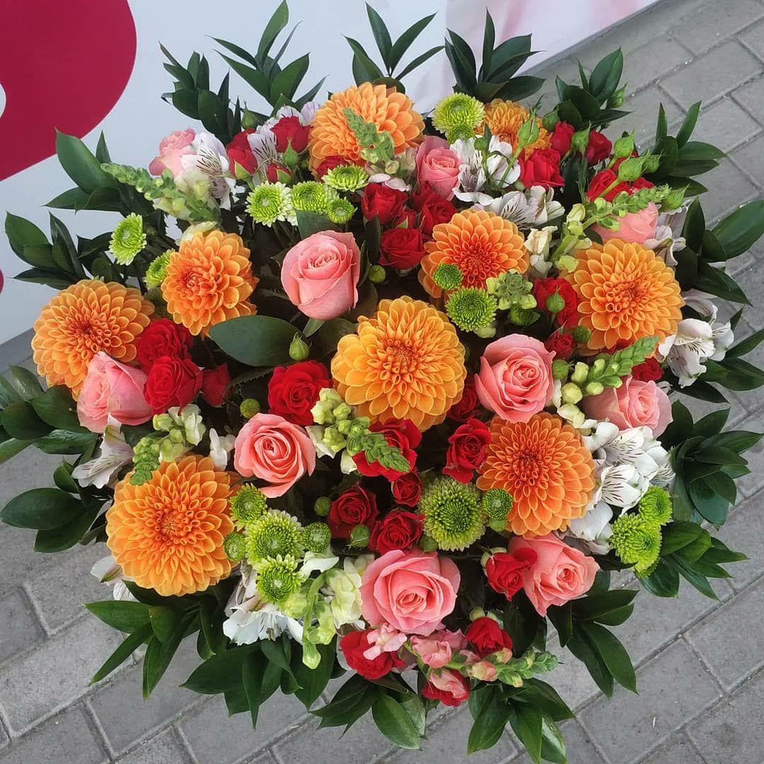 Просто букет цветов