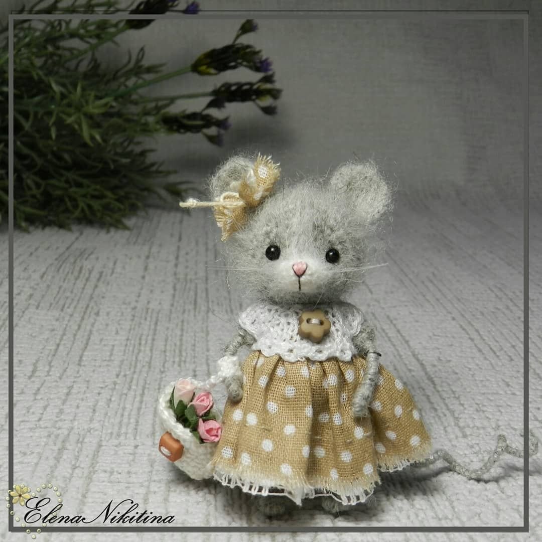 Мышка в платье