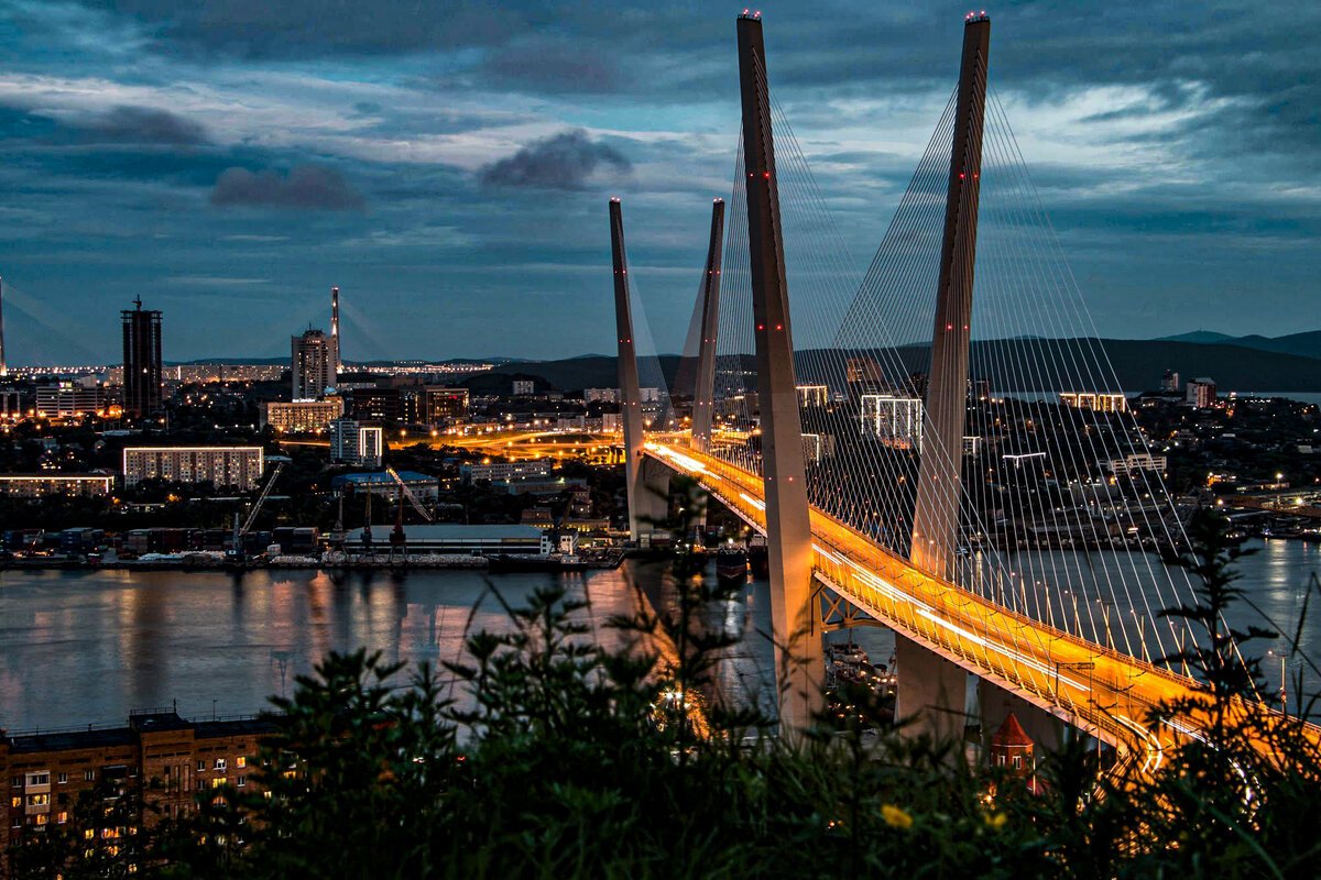 Владивосток бухта золотой Рог и золотой мост