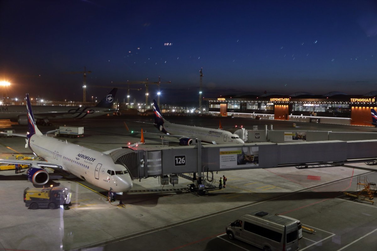 Аэропорт Шереметьево ночью