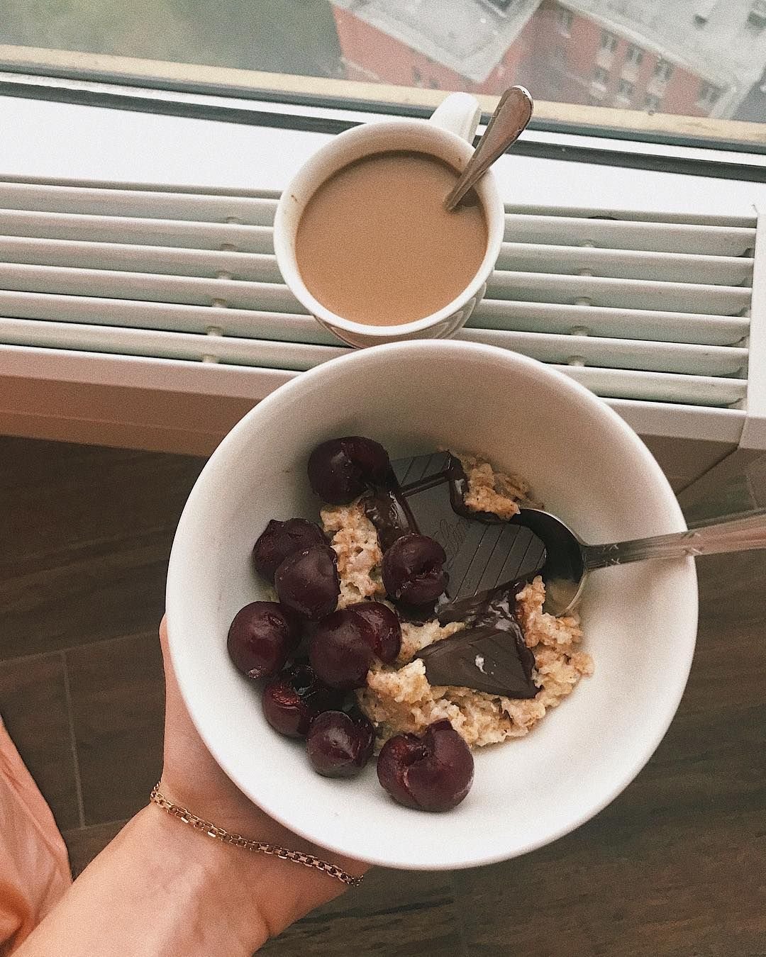 Завтрак с кофе дома