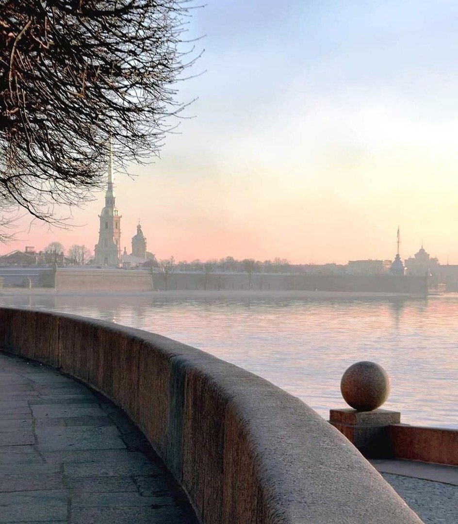 Санкт-Петербург утро Нева