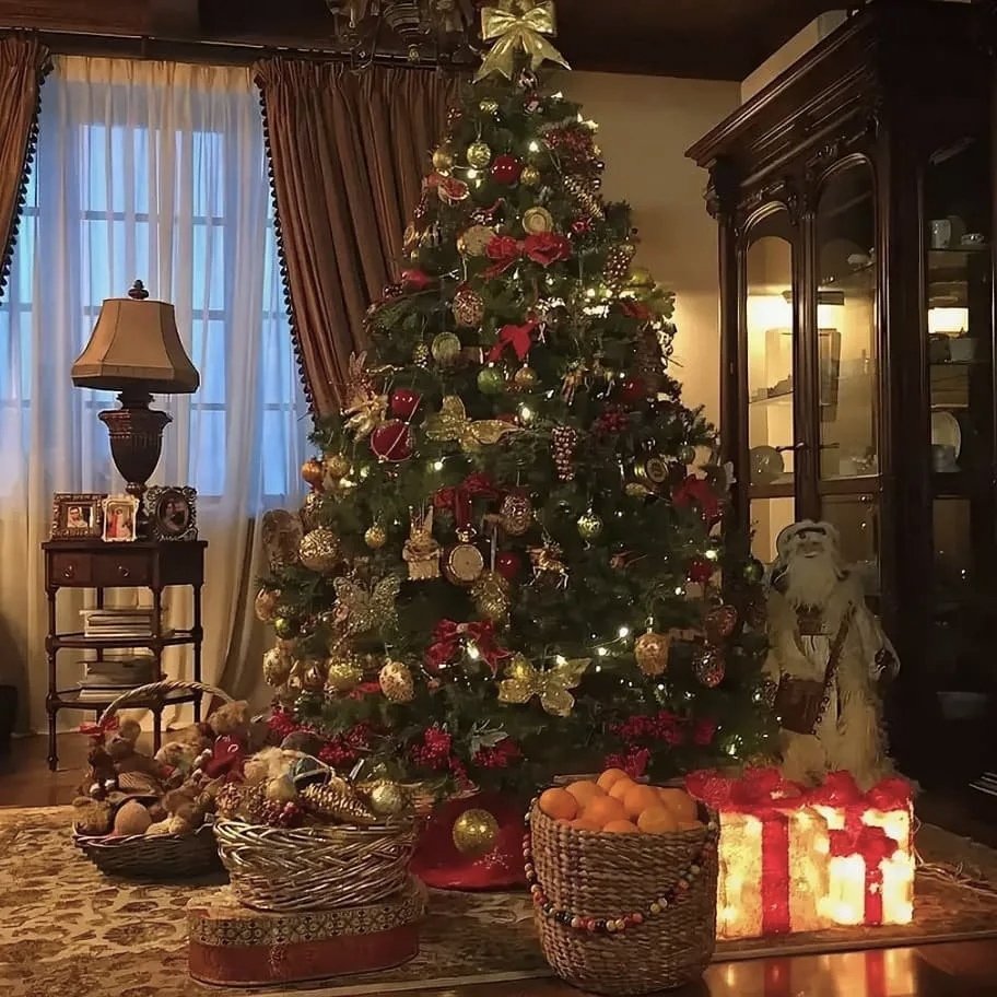 Красивая Живая елочка