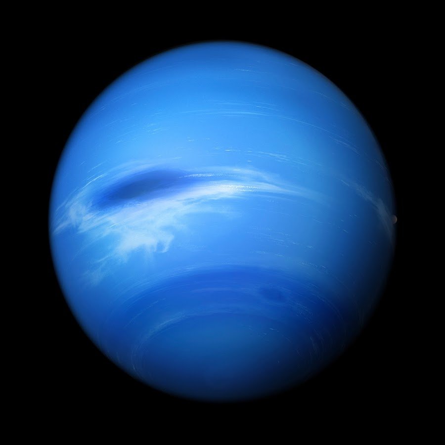 Уран на белом фоне